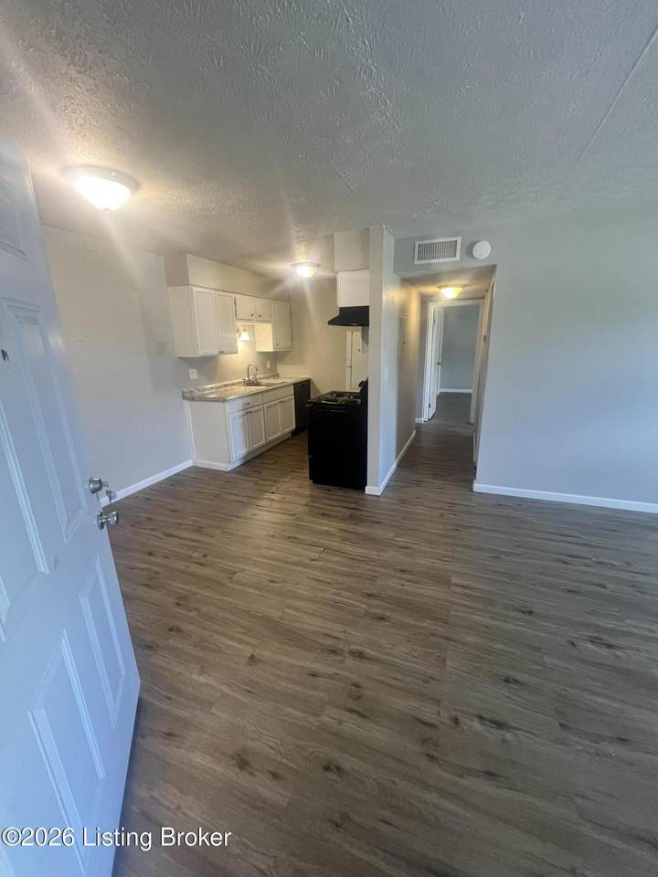 6500 Hackel Dr - Photo 1