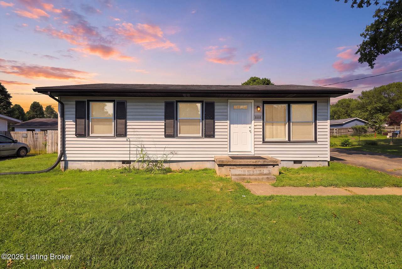 350 Eastview Cir - Photo 1