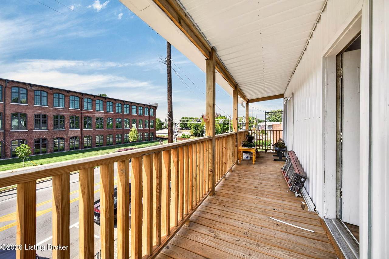 https://bt-photos.global.ssl.fastly.net/louisville/1280_boomver_1_1728898-2.jpg