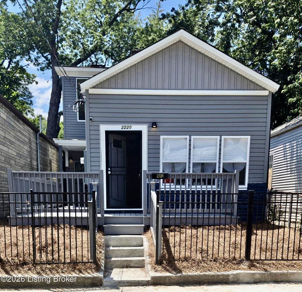 2220 Griffiths Ave - Photo 1