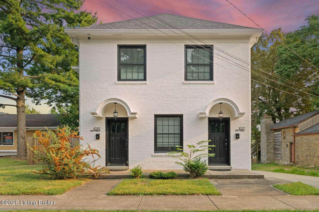 1027 Main St - Photo 1