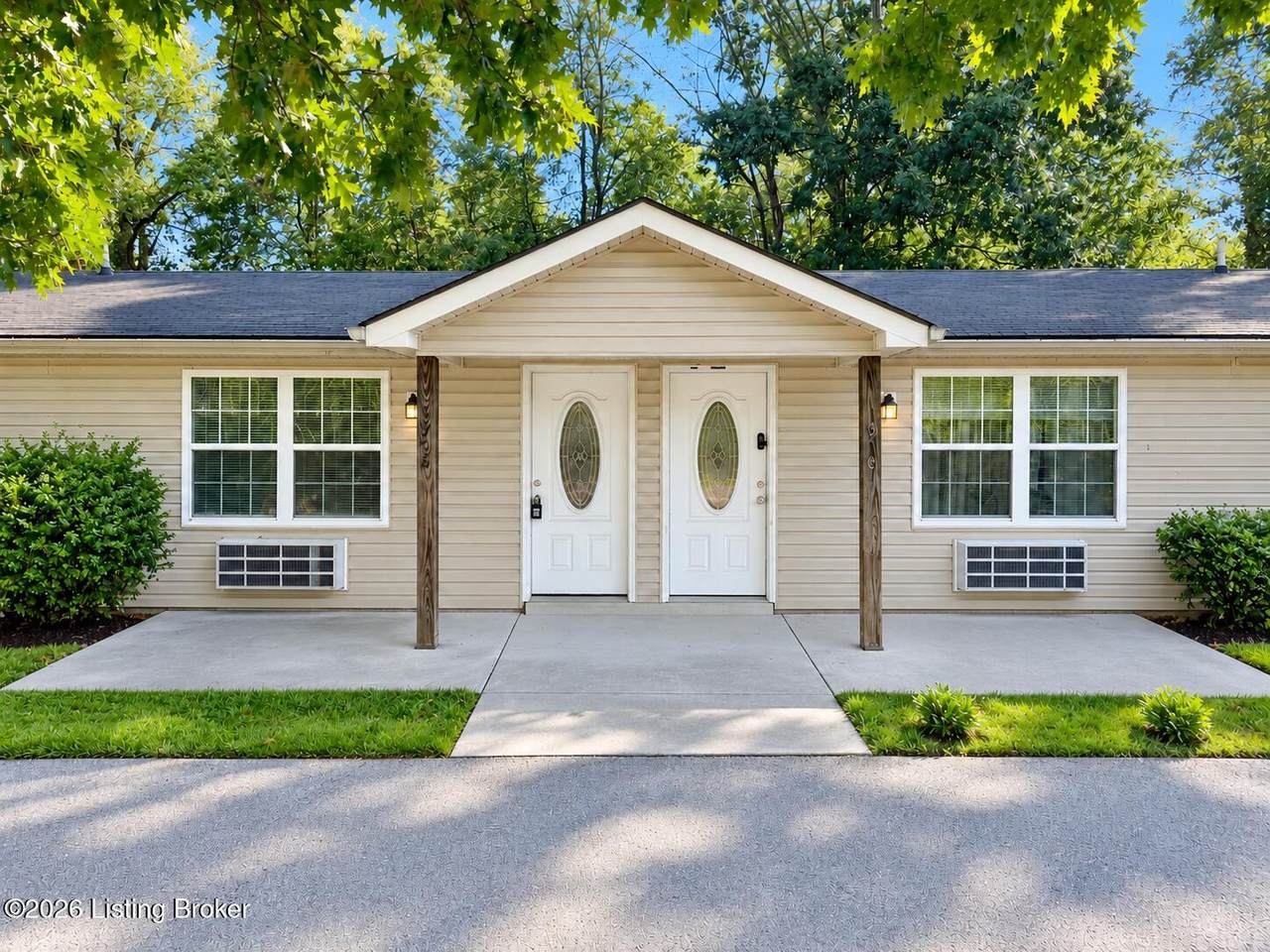 1908 Giola Ave - Photo 1