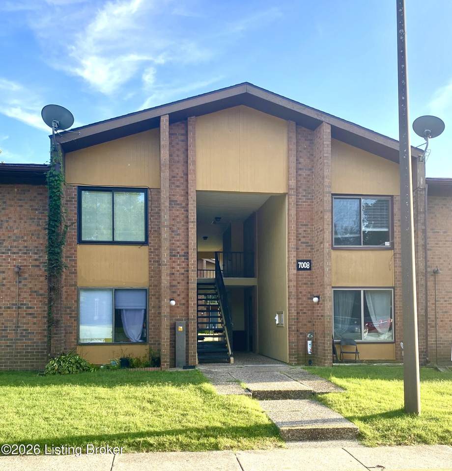 7008 Wildwood Cir - Photo 1