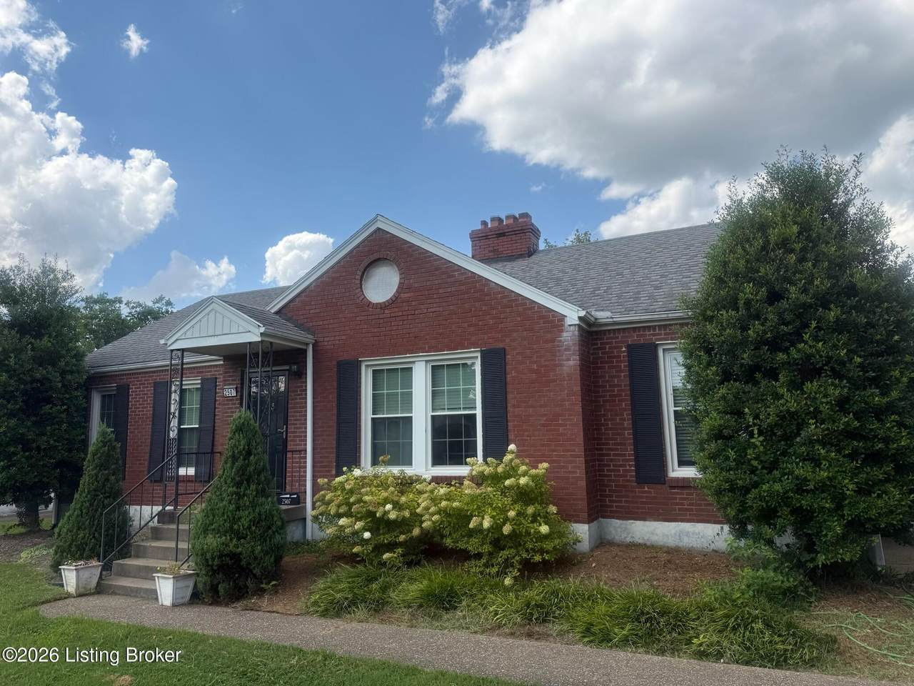 2507 Alanmede Rd - Photo 1