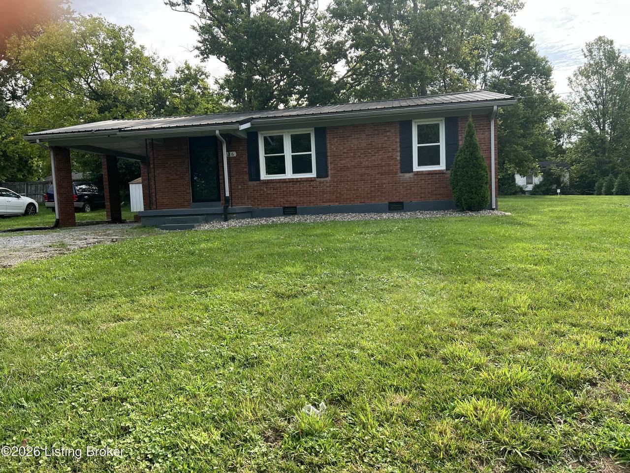 616 Clairview Dr - Photo 1