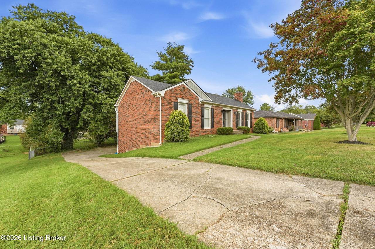 https://bt-photos.global.ssl.fastly.net/louisville/1280_boomver_1_1730528-2.jpg