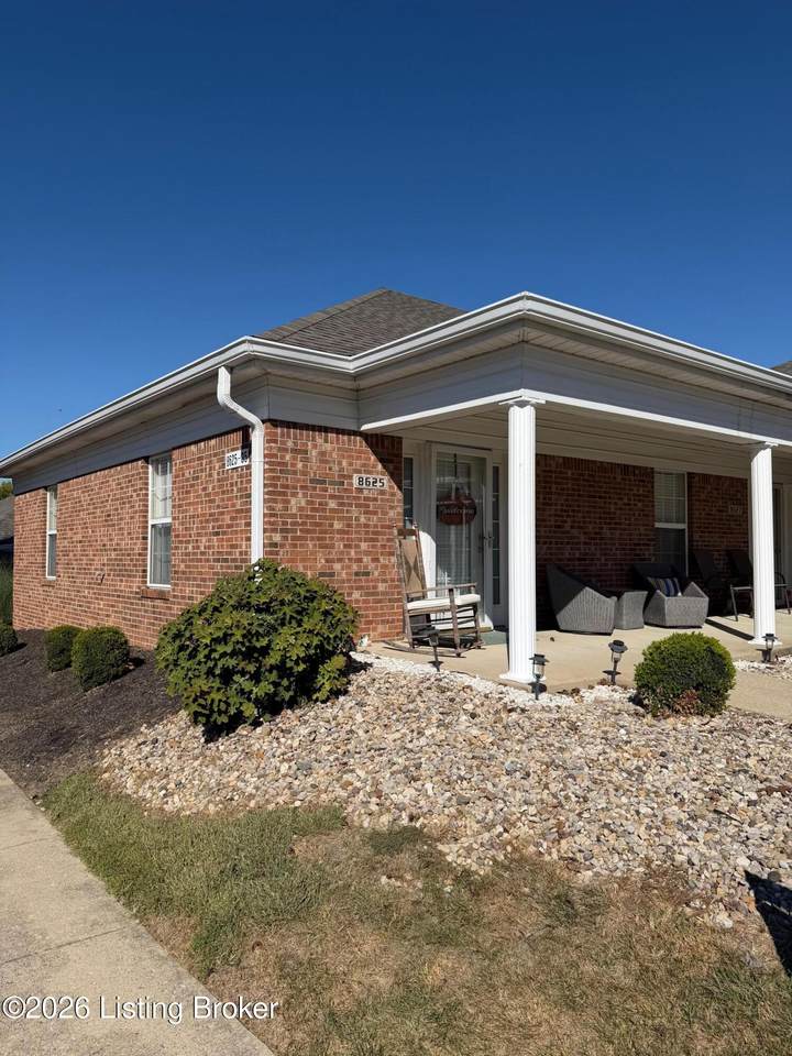8625 Applegate Village Dr - Photo 1