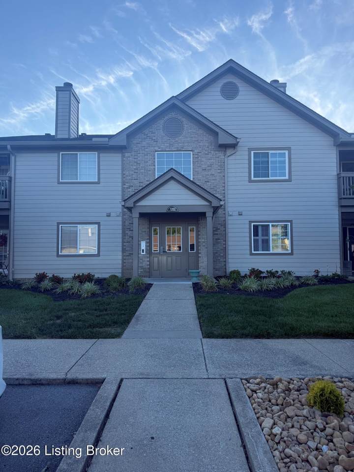 1202 Pickings Pl - Photo 1