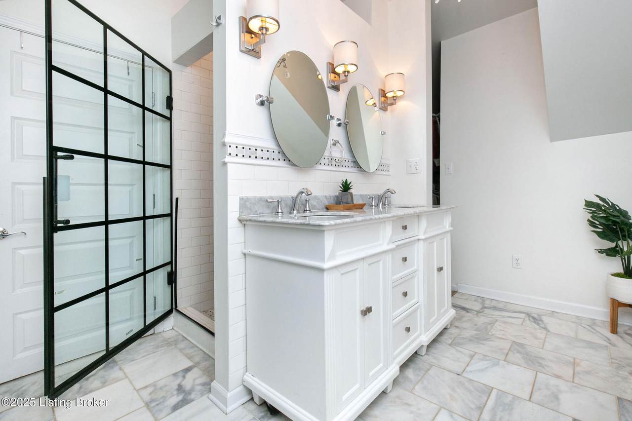118 Holley Rd - Photo 1