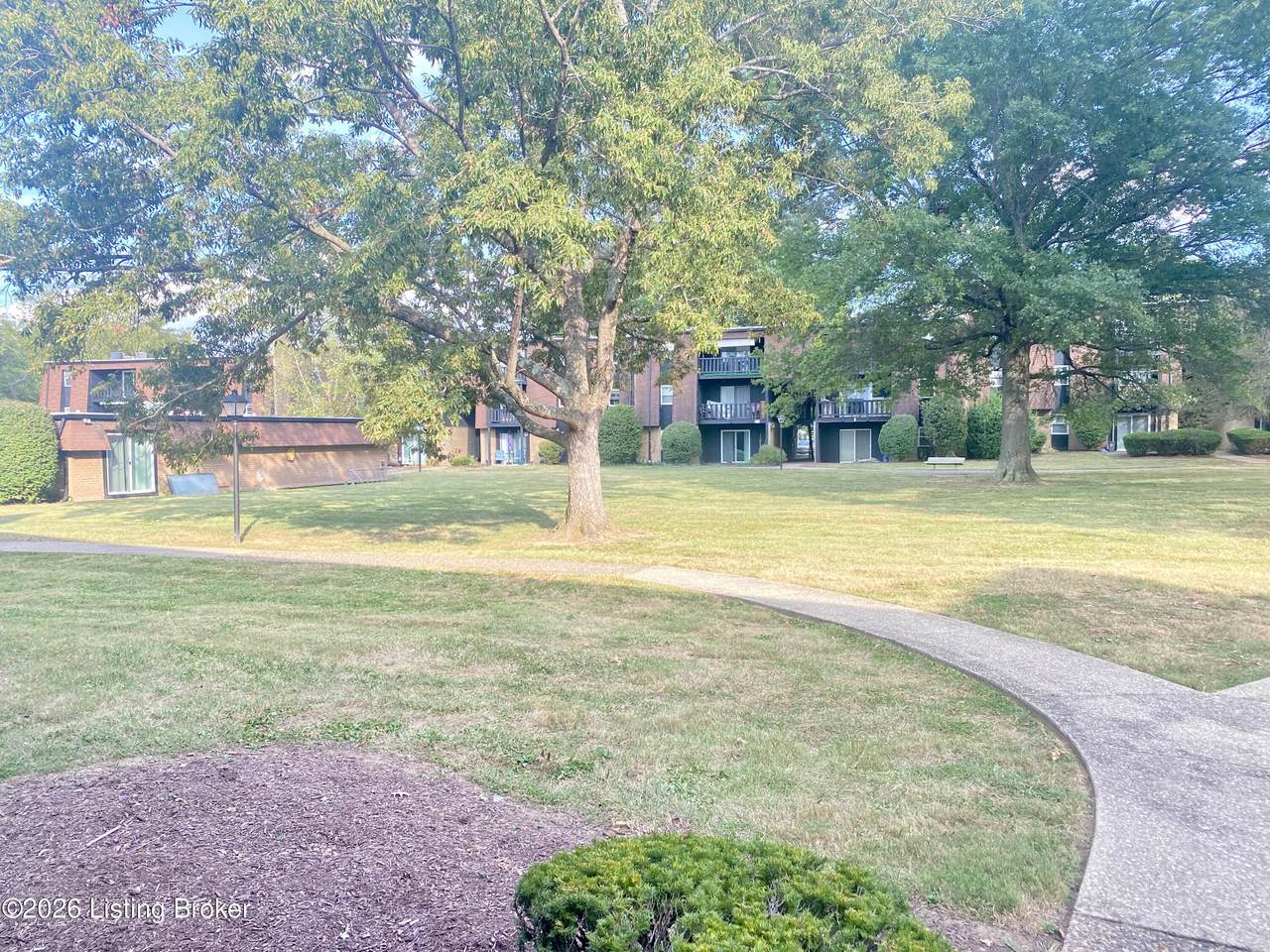 https://bt-photos.global.ssl.fastly.net/louisville/1280_boomver_1_1730830-2.jpg