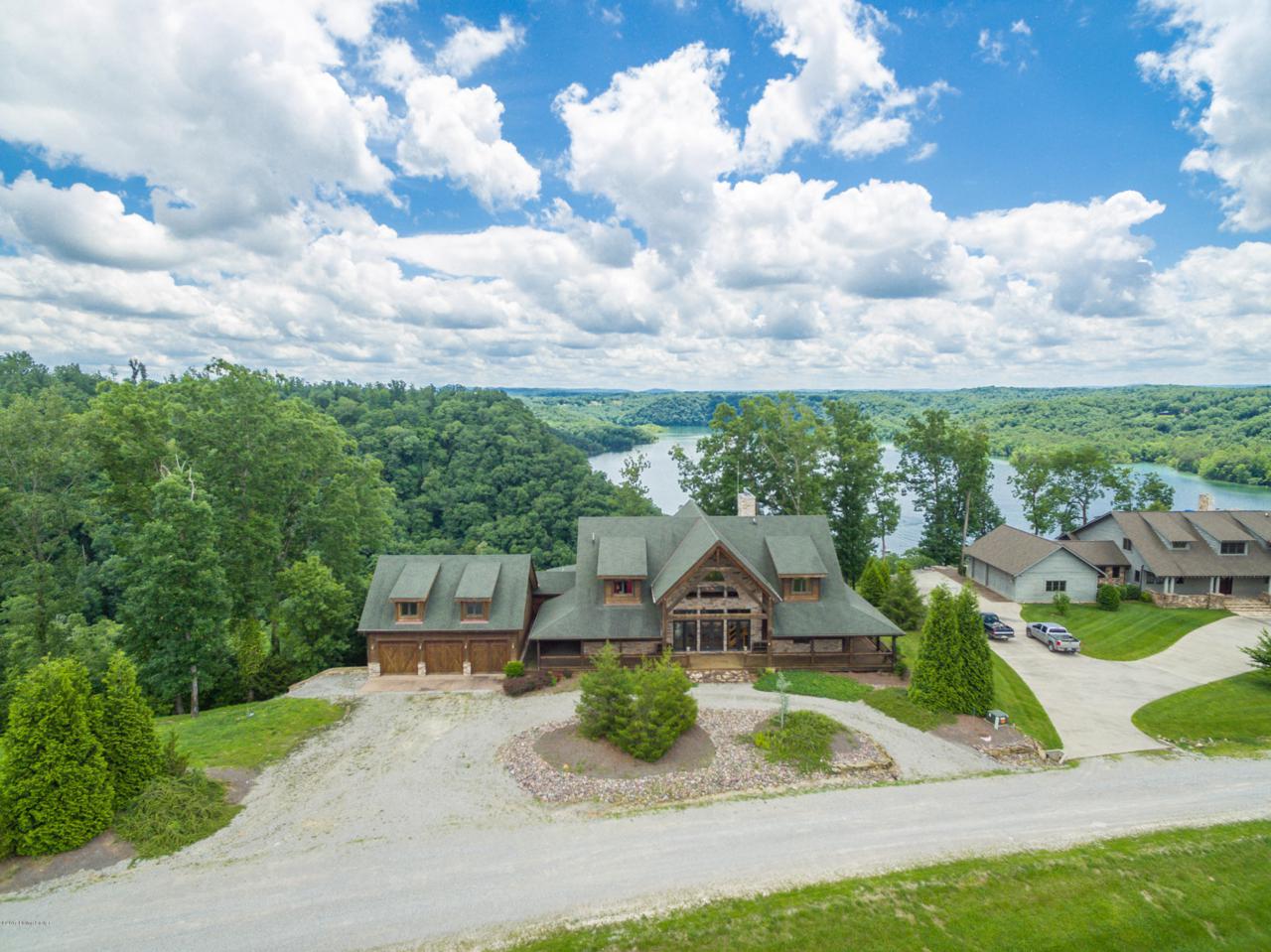 390 Eagle Point Dr - Photo 1
