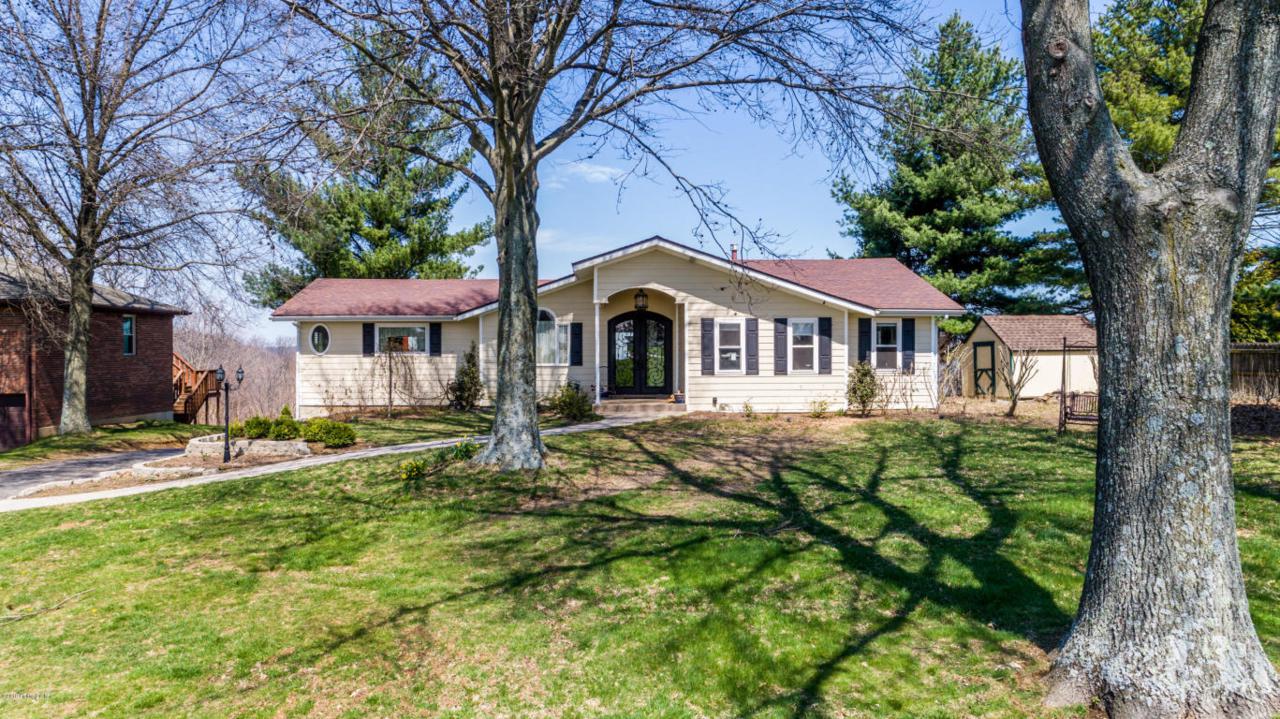 140 Lee Dr - Photo 1