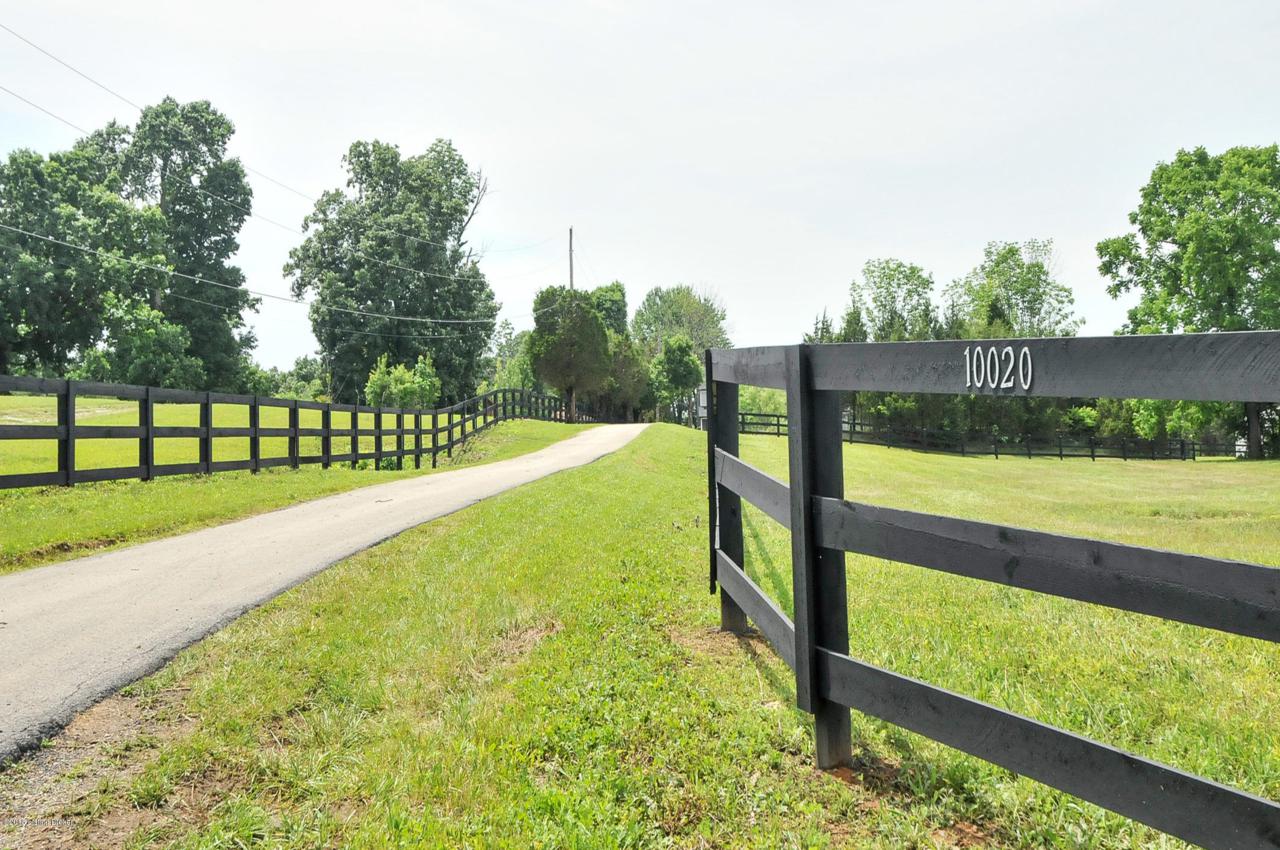 10020 Oak Grove Rd - Photo 1