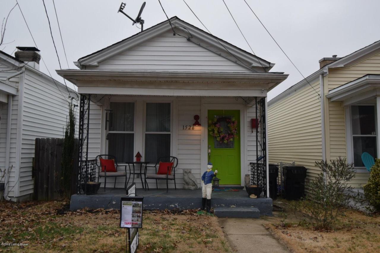 1526 Texas Ave - Photo 1