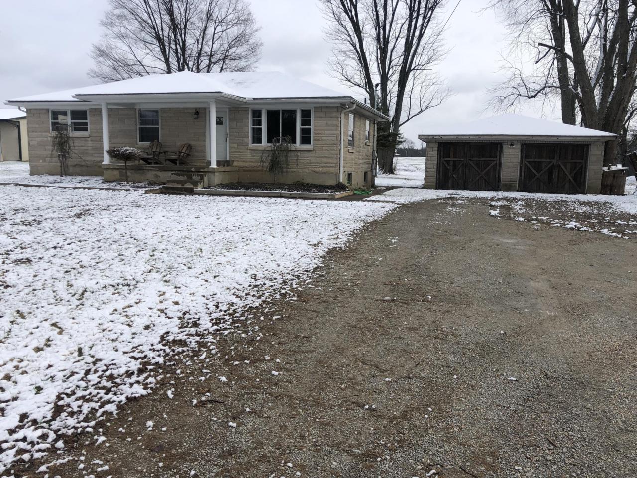4384 Deatsville Rd - Photo 1