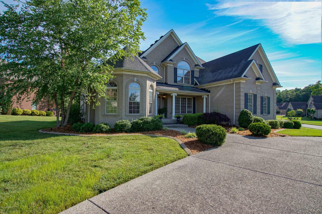 8111 Bella Woods Dr - Photo 1