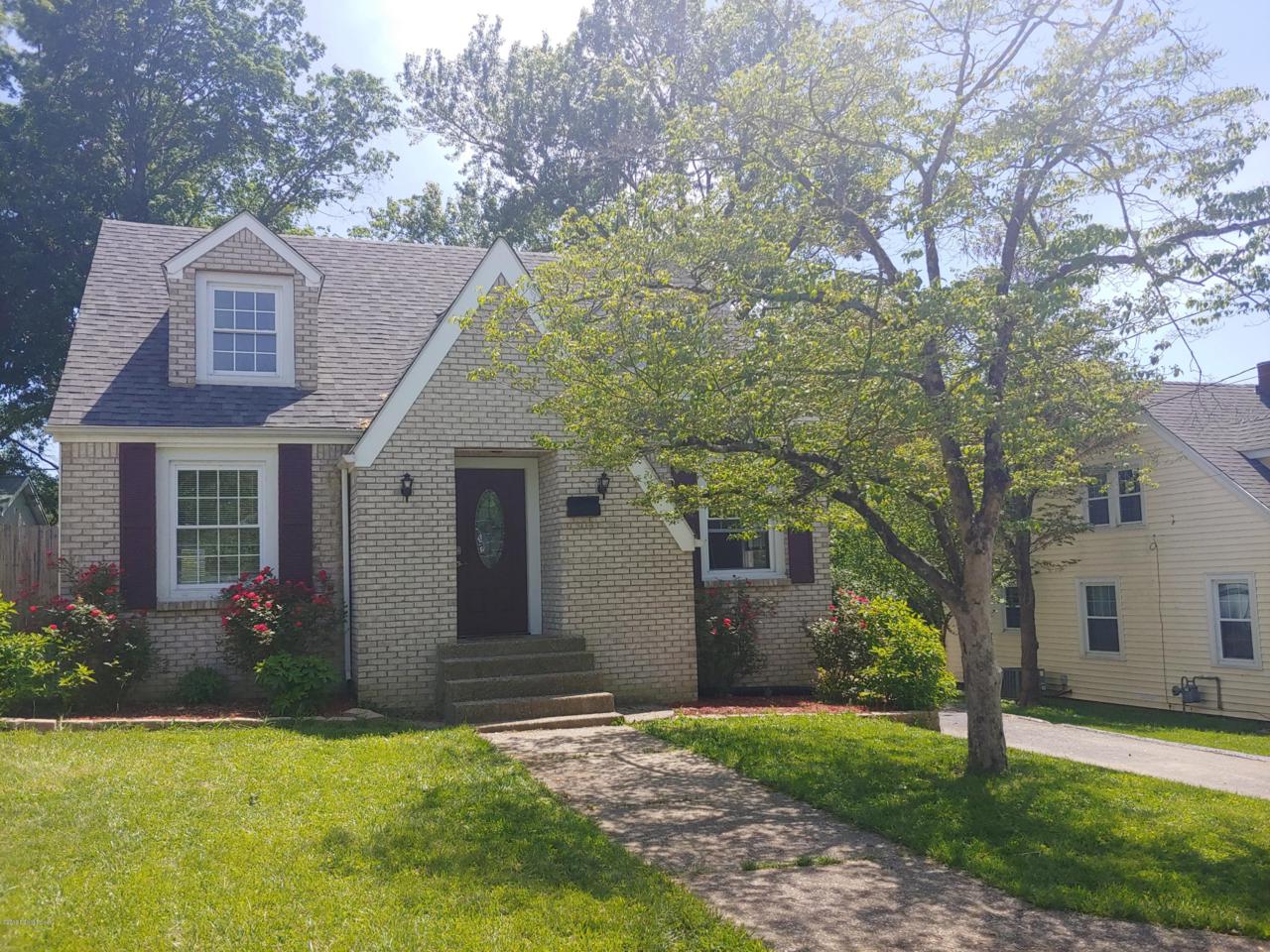 1304 Oak St - Photo 1