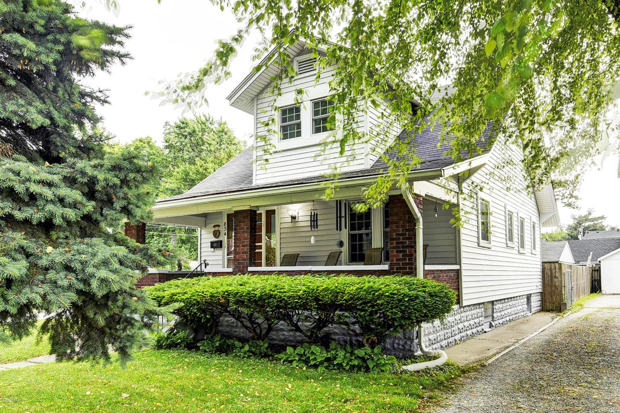 834 Parkway Dr - Photo 1