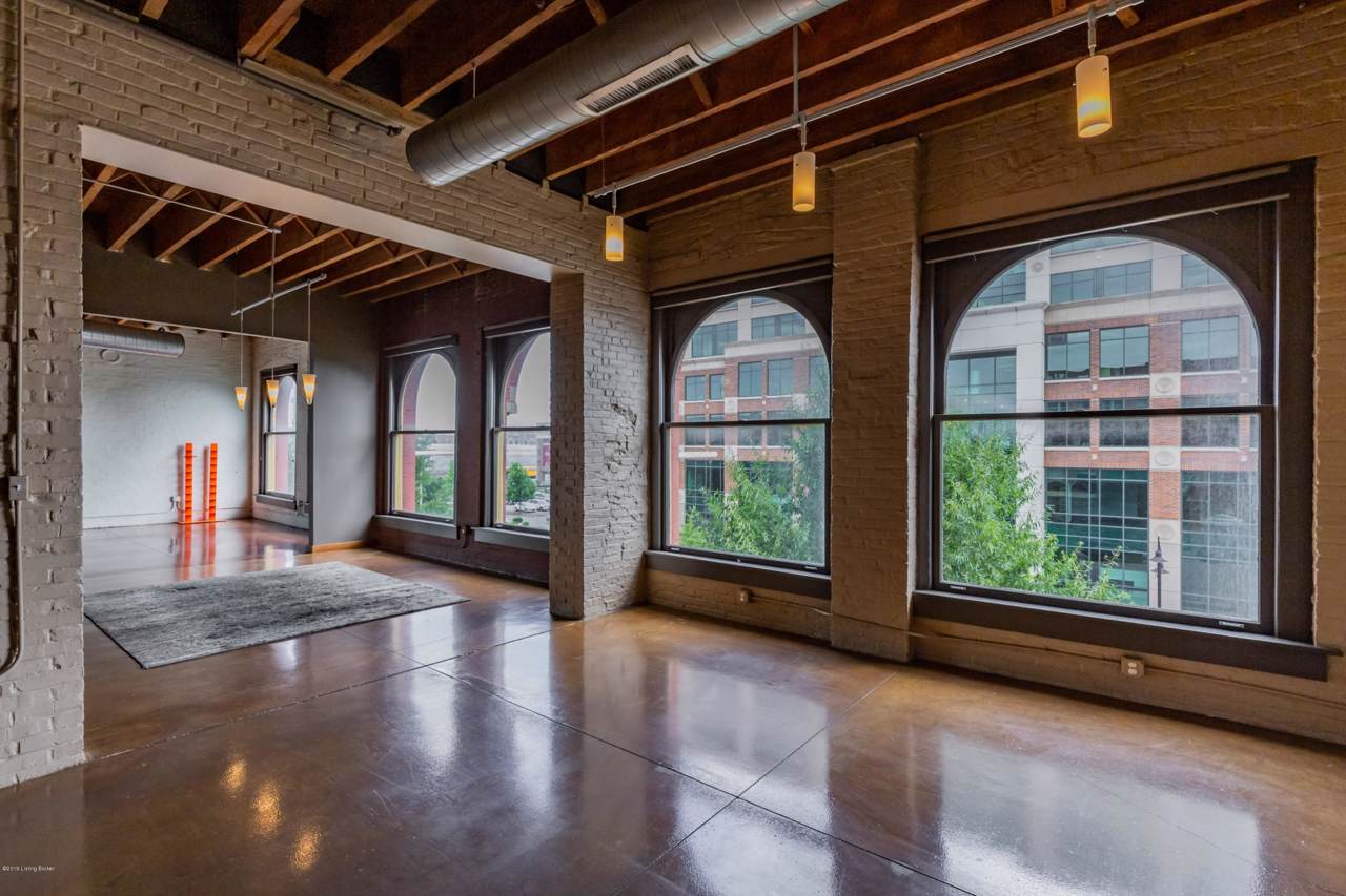 309 Market St - Photo 1