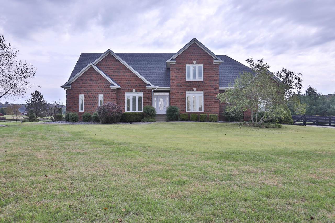 6201 Crystal Pointe Dr - Photo 1