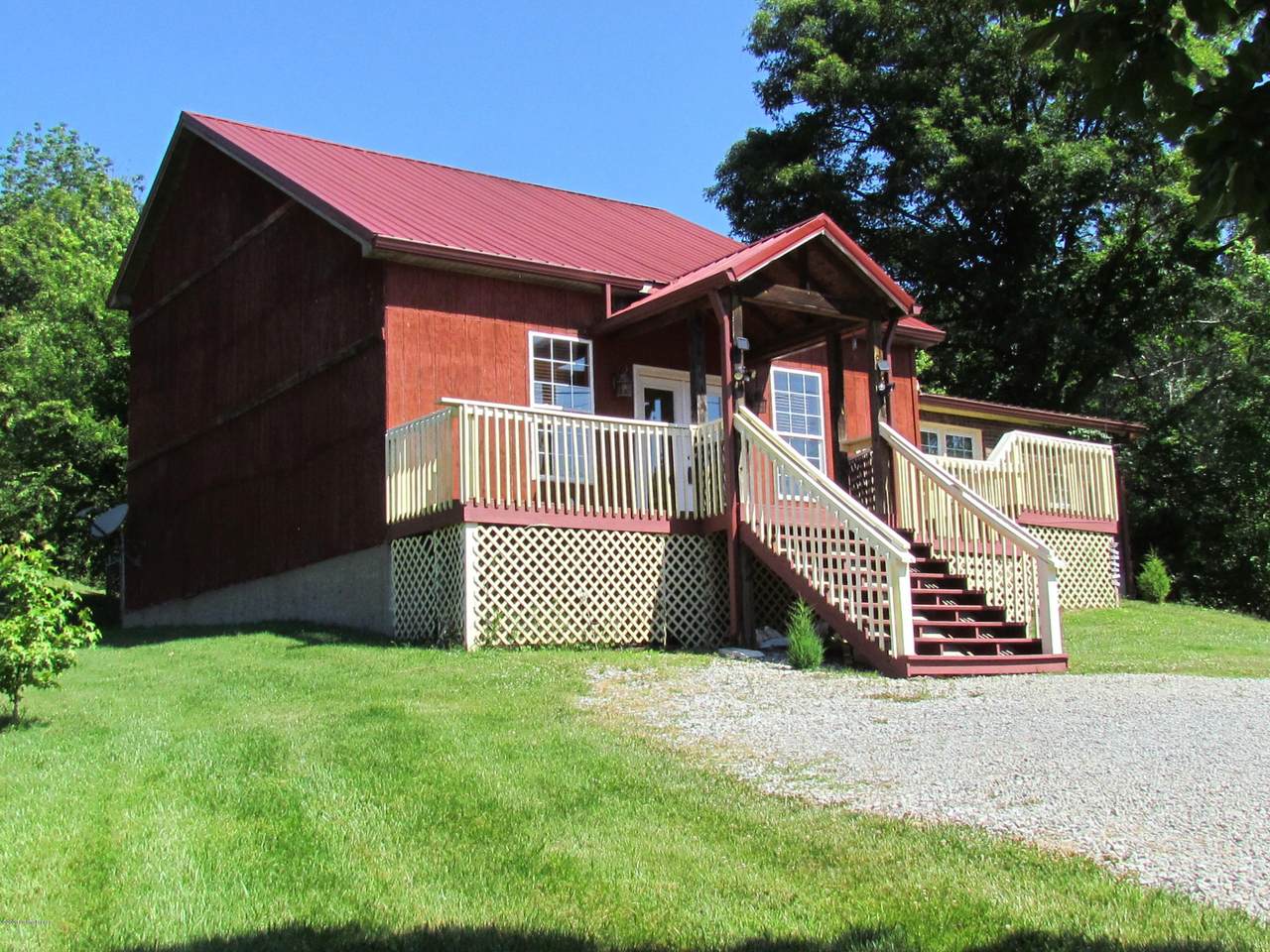 821 Oak St - Photo 1