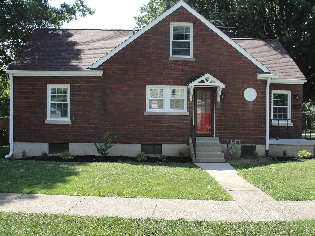 501 Browns Ln - Photo 1