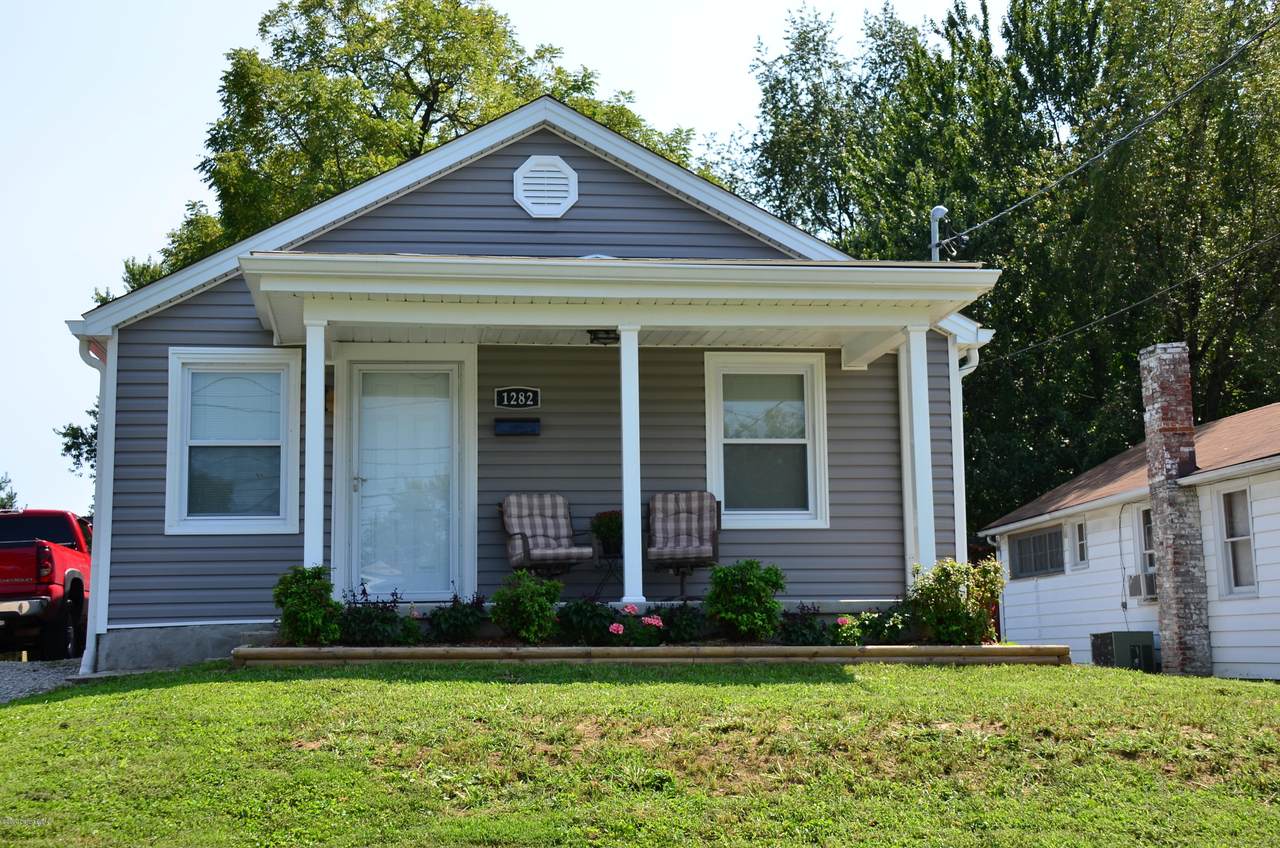 1282 Morgan Ave - Photo 1