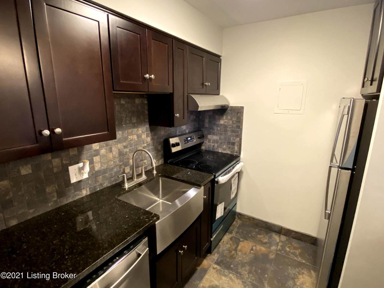 1926 Goldsmith Ln - Photo 1