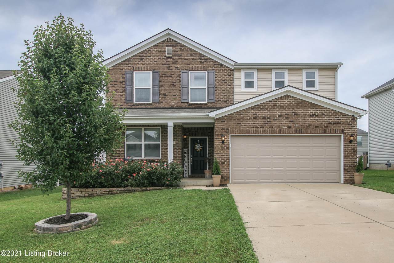 272 St Regis Dr - Photo 1