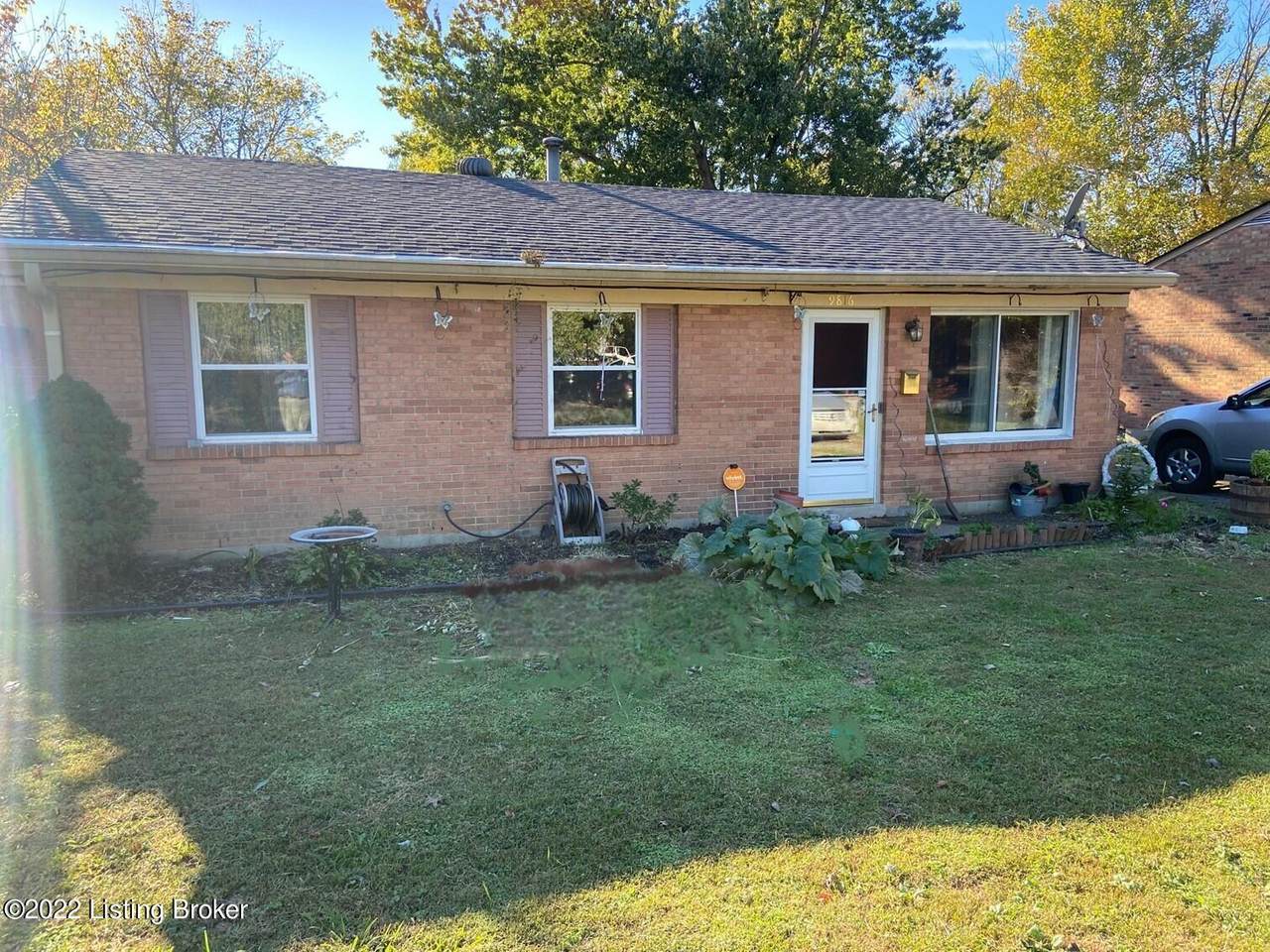 9816 Titan Dr - Photo 1