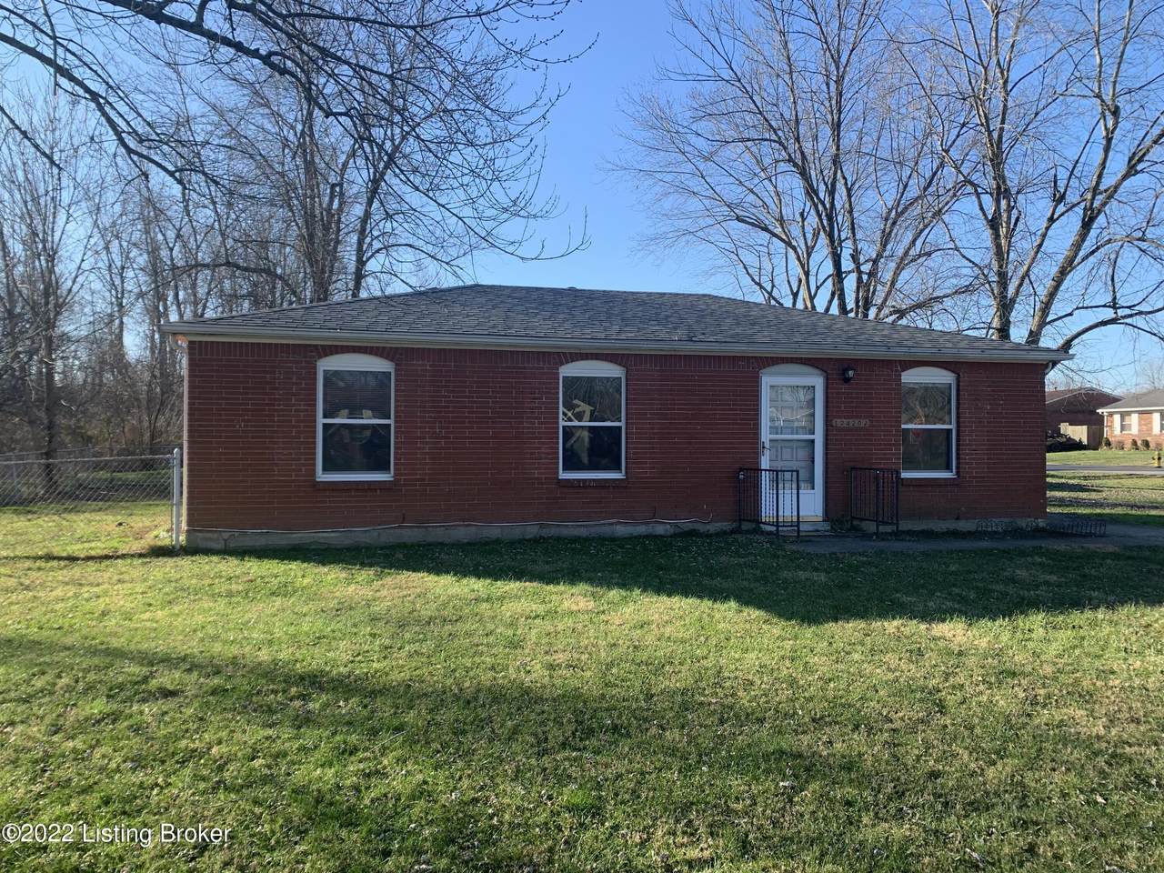 2420 Parliament Ct - Photo 1