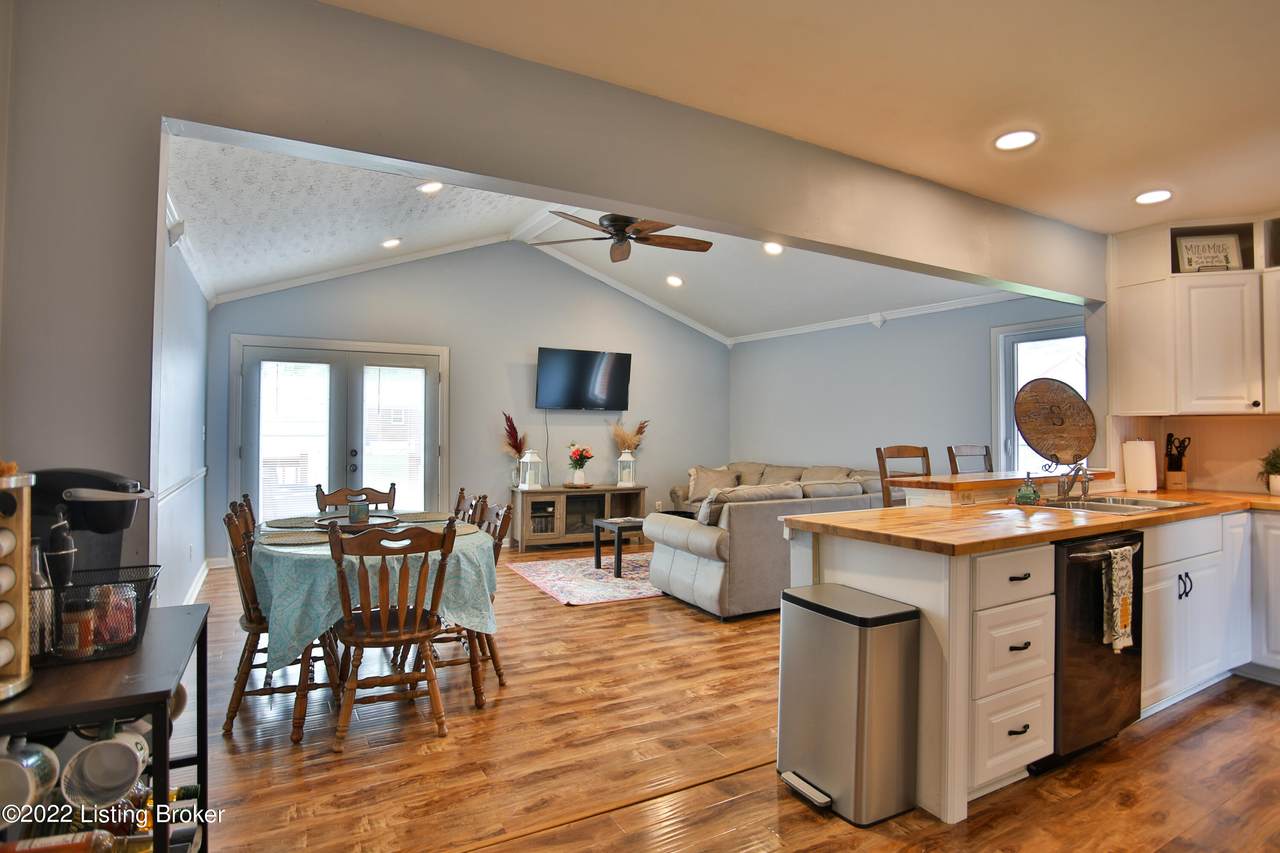9414 Sue Helen Dr - Photo 1