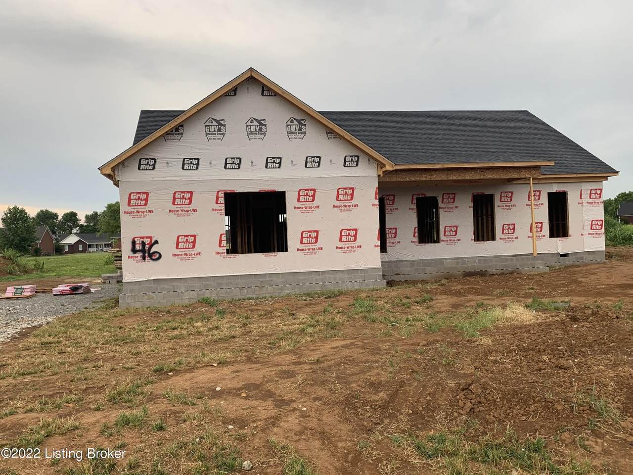 111 Primrose St - Photo 1