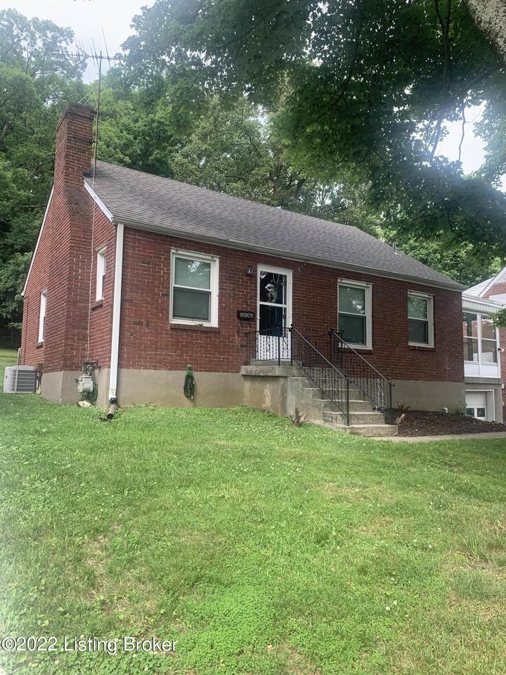 123 Woodmore Ave - Photo 1