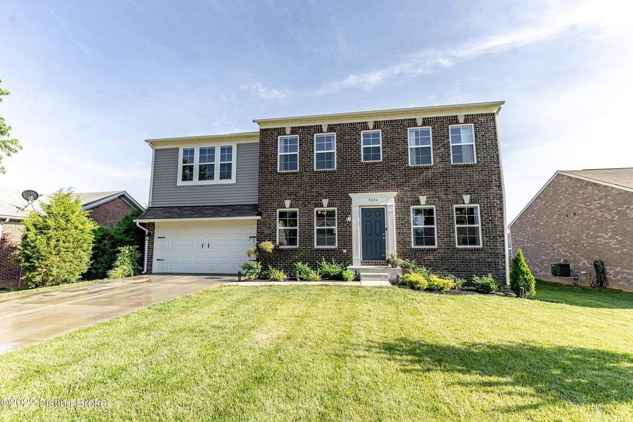 8424 Splendid Point - Photo 1