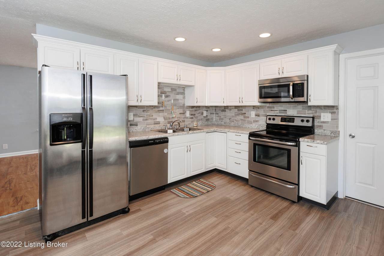 9702 Ranger Rd - Photo 1