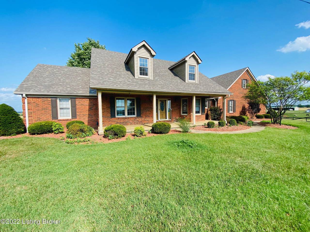 1090 Mclain Rd - Photo 1