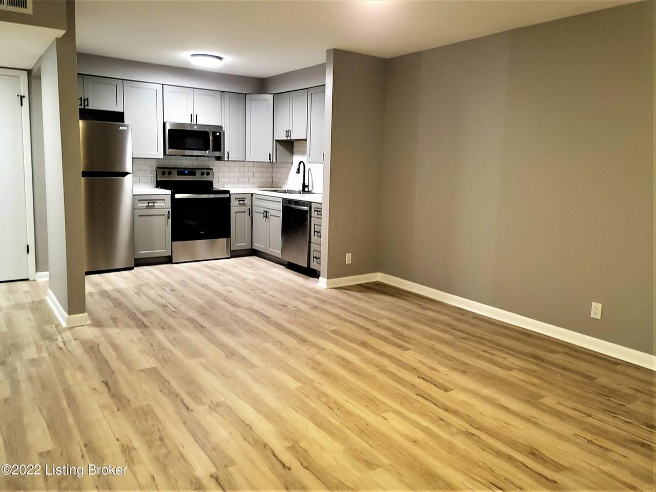 1935 Gardiner Ln - Photo 1