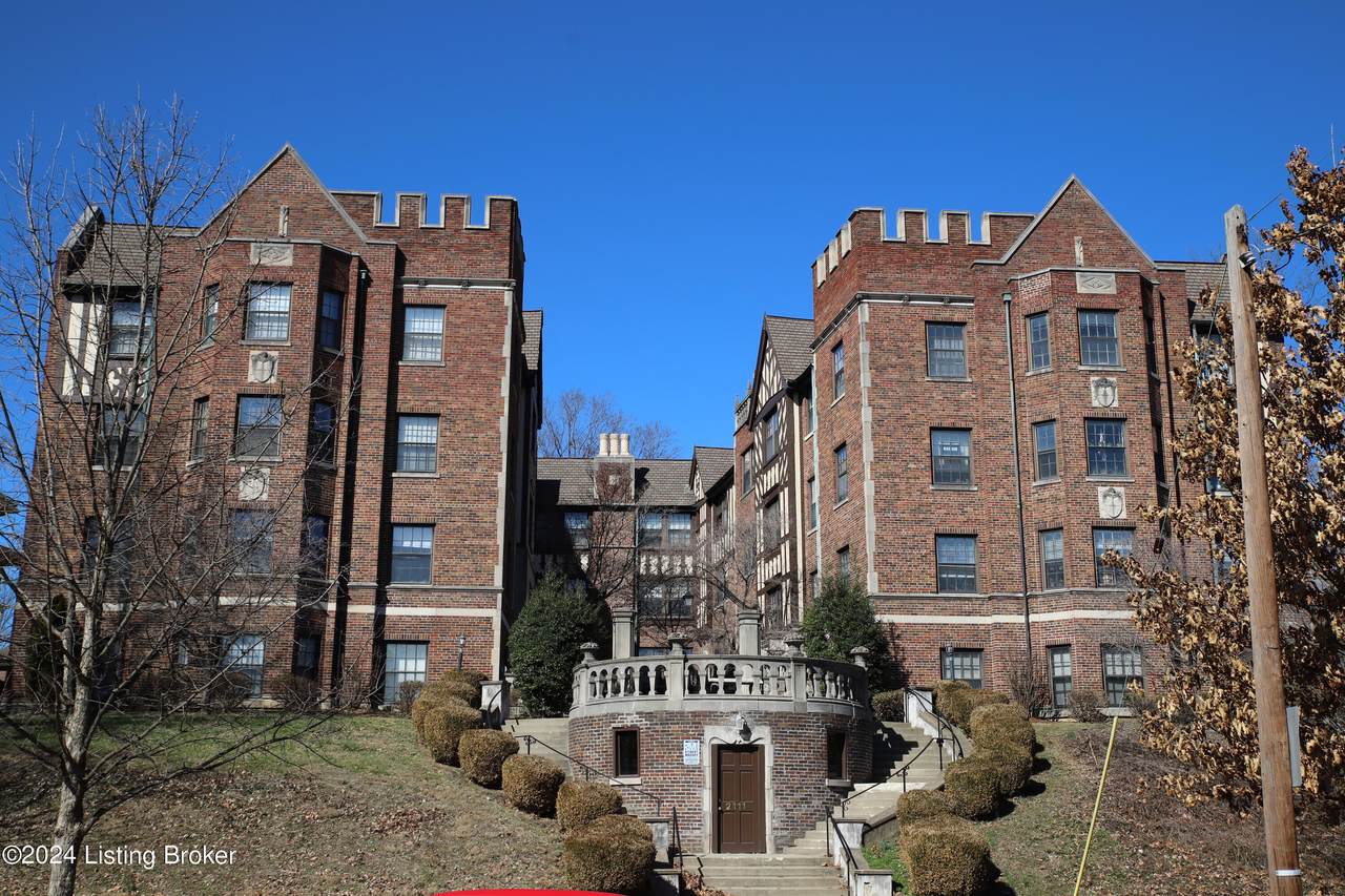 2111 Eastern Pkwy - Photo 1