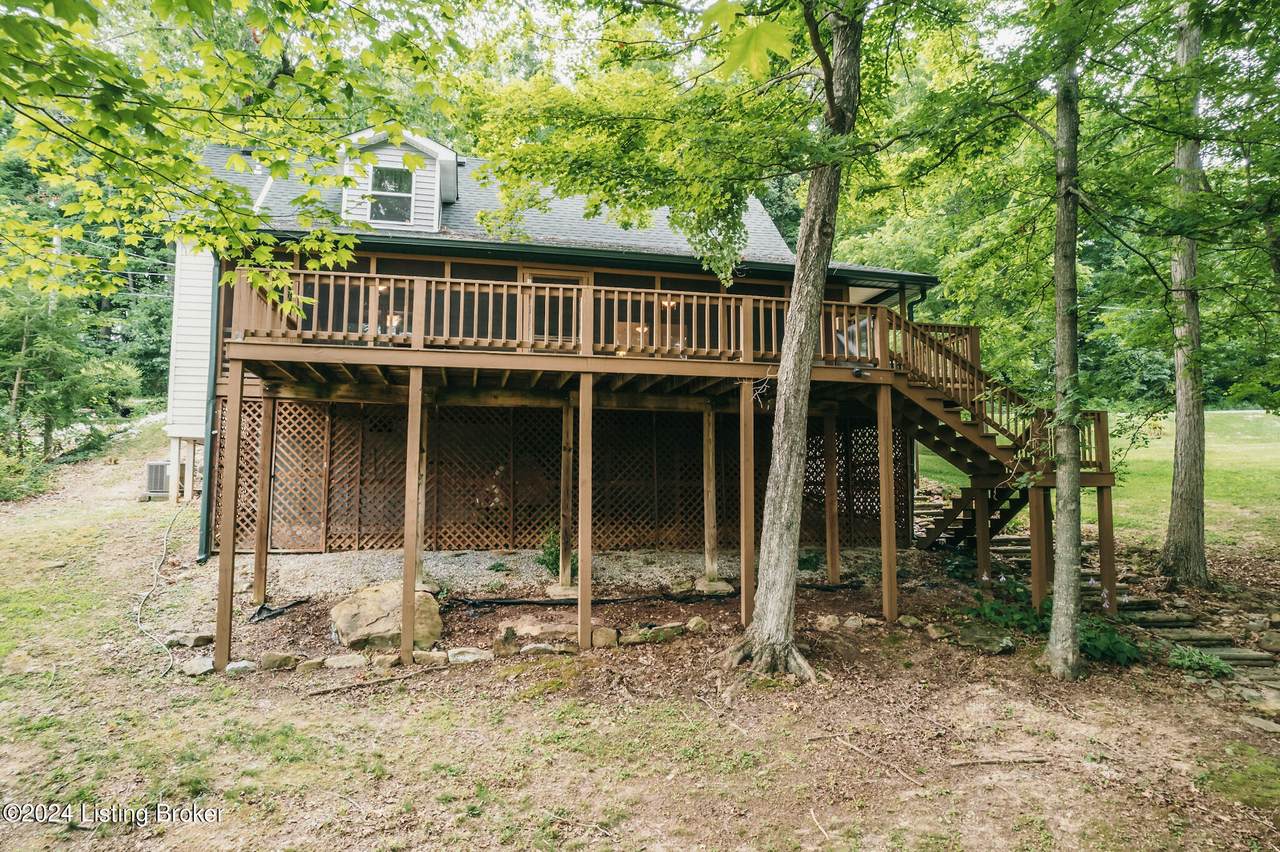 315 Timberlake Ln - Photo 1