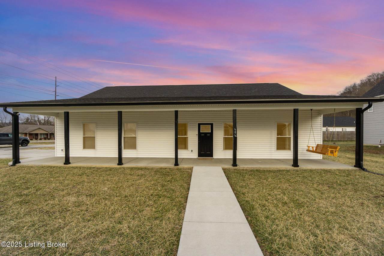 606 Pine Ct - Photo 1