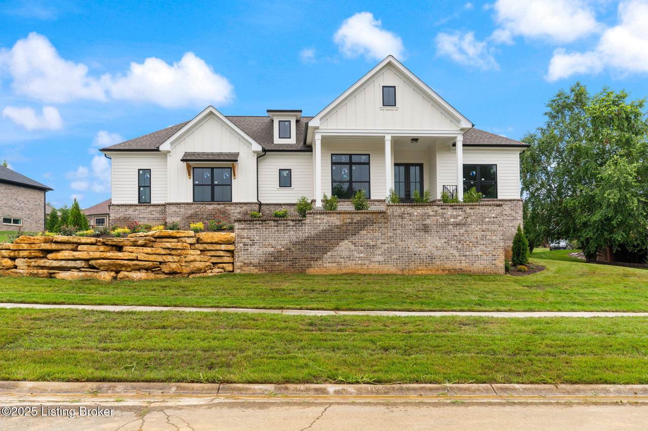 3015 Heather Green Blvd - Photo 1