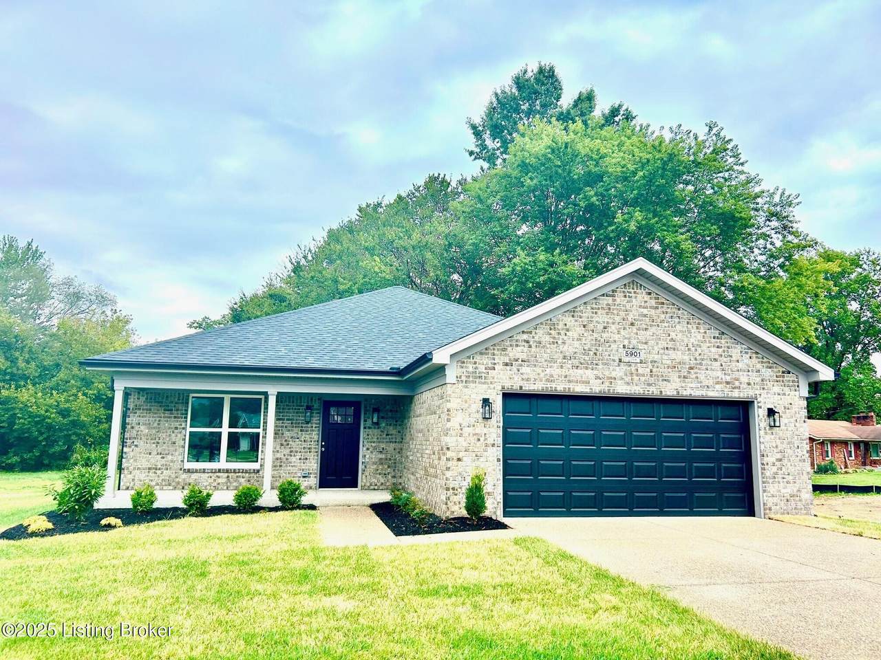 5901 Soverign Ct - Photo 1