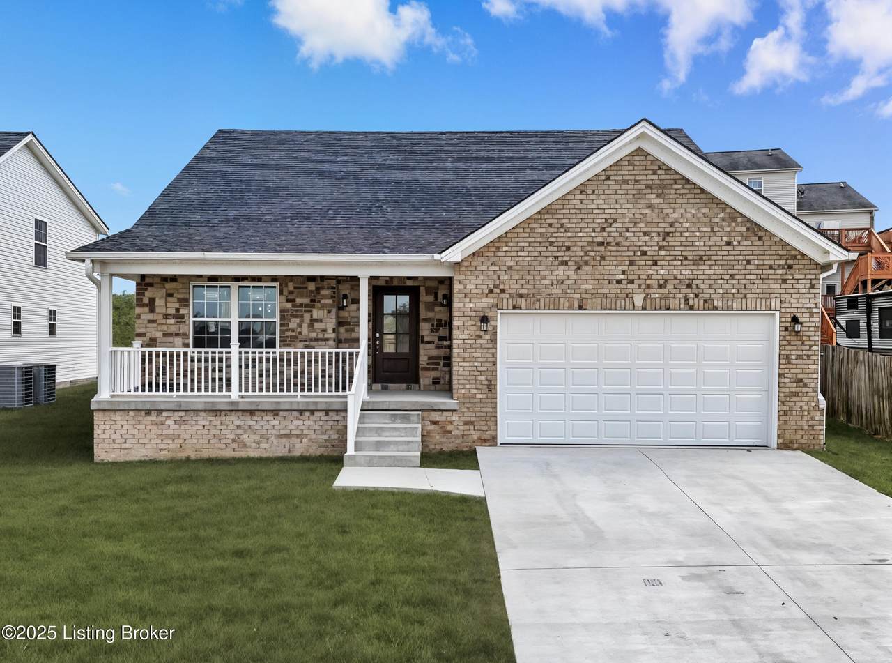 3020 Thorntree Ln - Photo 1