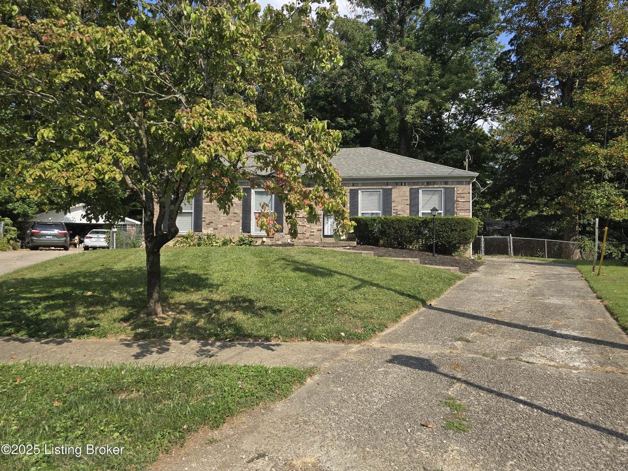 https://bt-photos.global.ssl.fastly.net/louisville/1280_boomver_2_1692812-2.jpg