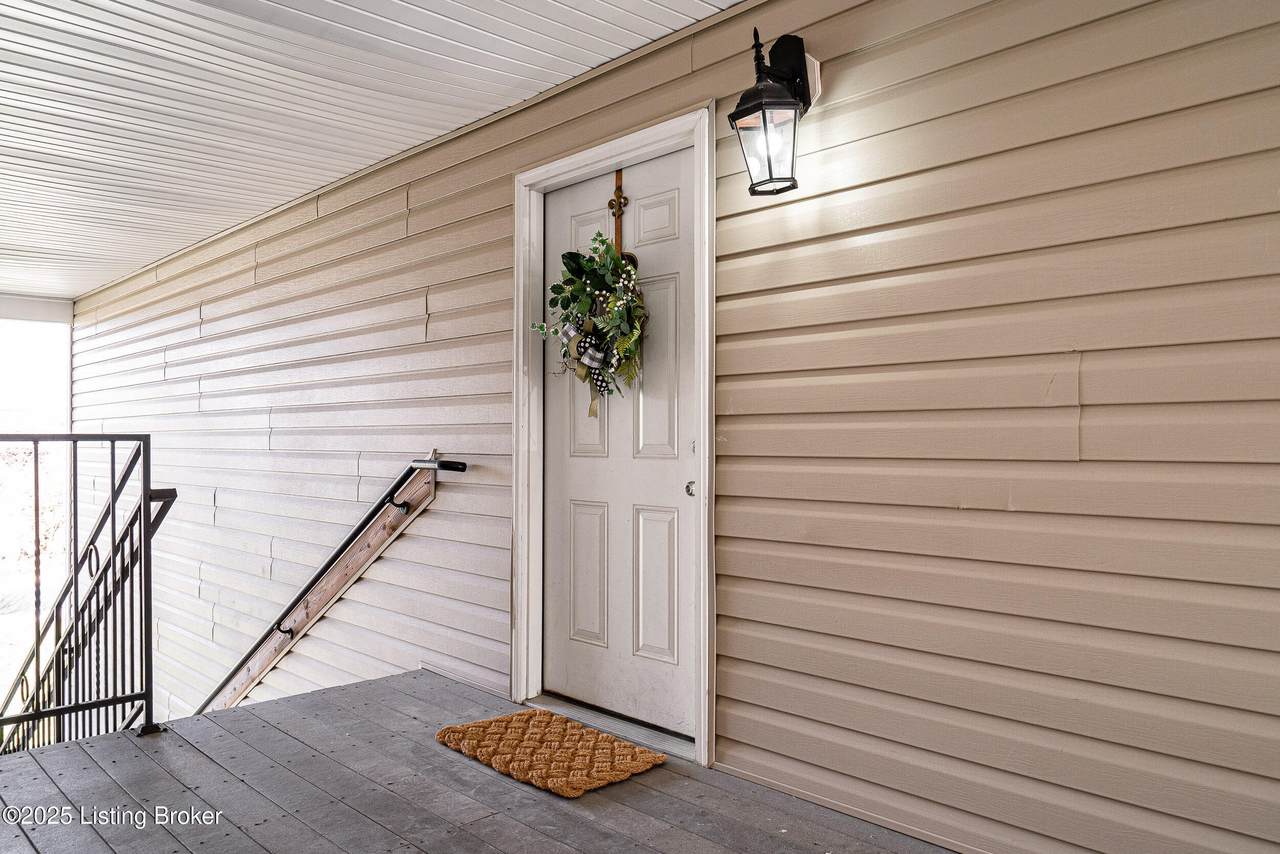 https://bt-photos.global.ssl.fastly.net/louisville/1280_boomver_2_1695416-2.jpg