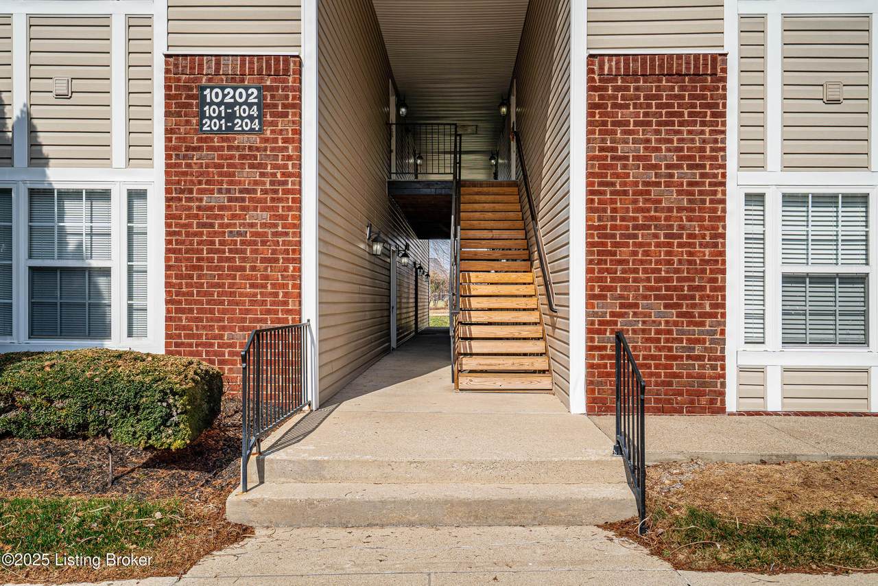 https://bt-photos.global.ssl.fastly.net/louisville/1280_boomver_2_1695416-2.jpg