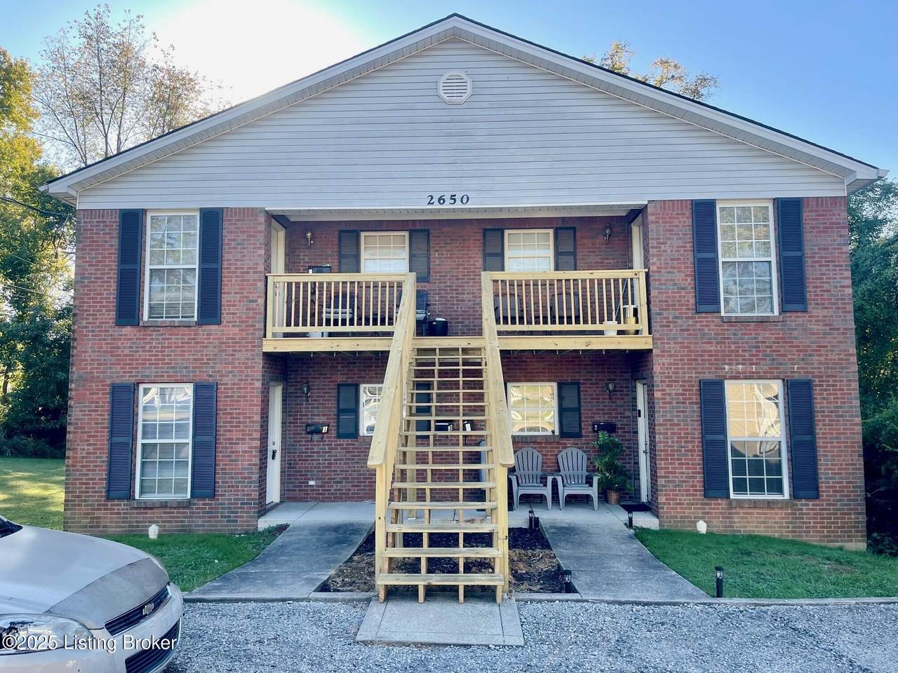 2650 Lindsay Ave - Photo 1