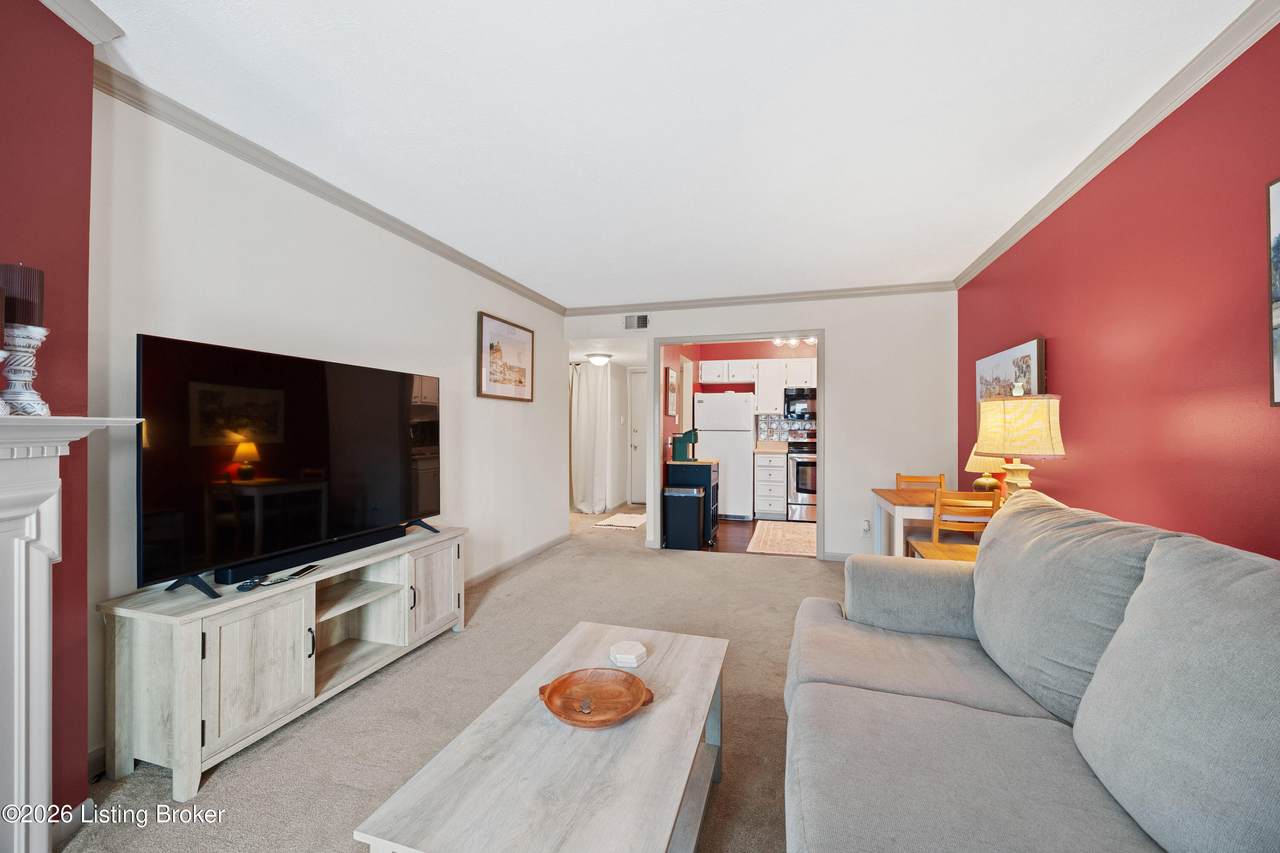 1935 Gardiner Ln - Photo 1