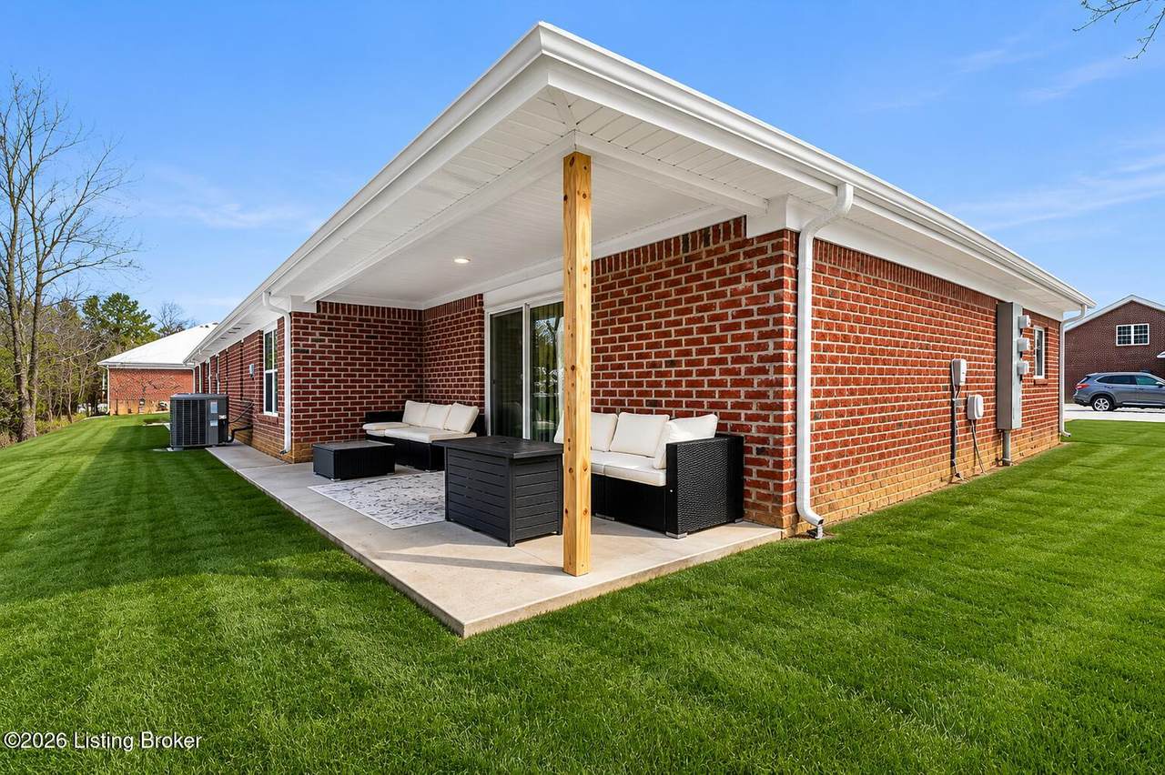 https://bt-photos.global.ssl.fastly.net/louisville/1280_boomver_2_1708141-2.jpg